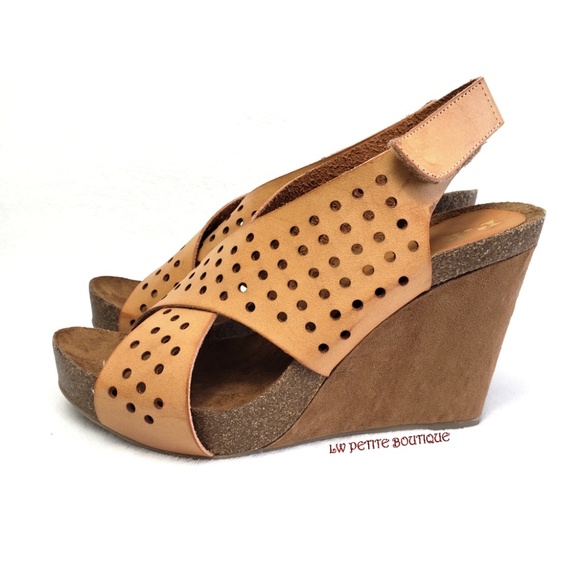 r.b.l.s. Brianna Sandals sz 8.5 - Picture 2 of 7